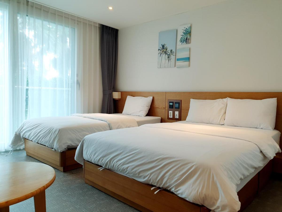 Ocean Square Resort Seogwipo Rum bild